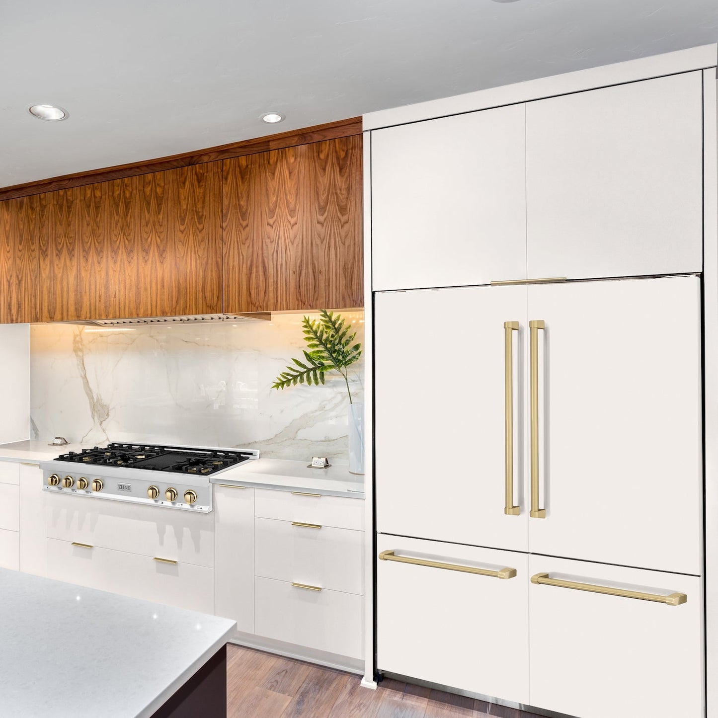 ZLINE 60" Autograph Edition Built-in 4-Door French Door Refrigerator - Matte White with Accents, Internal Water and Ice Dispenser