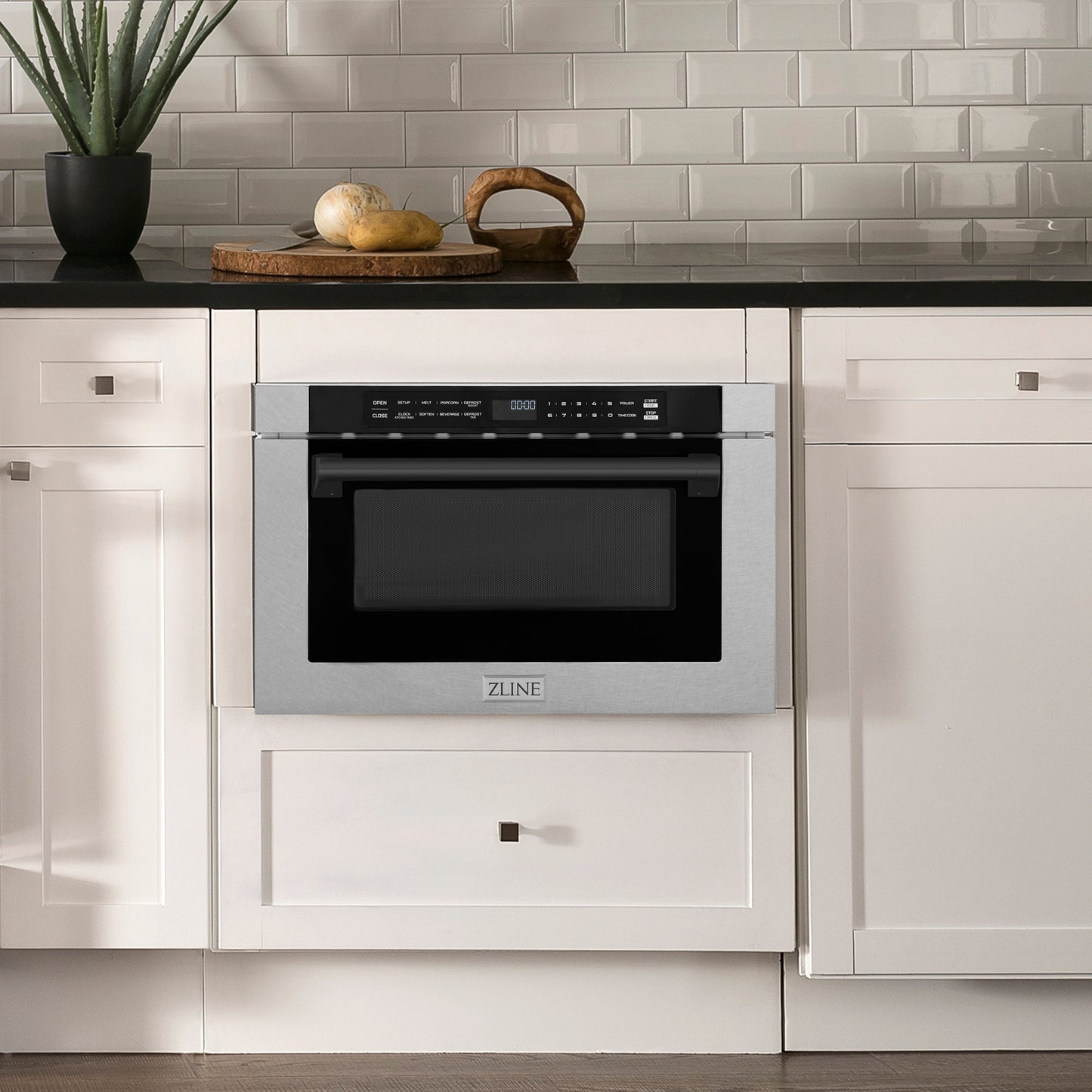 ZLINE Autograph Edition 24" Microwave - Fingerprint Resistant Stainless Steel with Traditional Handles and Accents